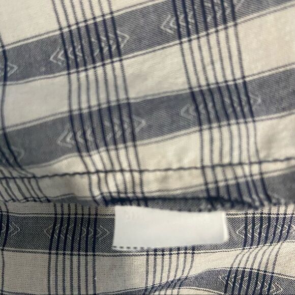 LUCKY BRAND Live in Love Button-Down Shirt Small - Picture 10 of 10